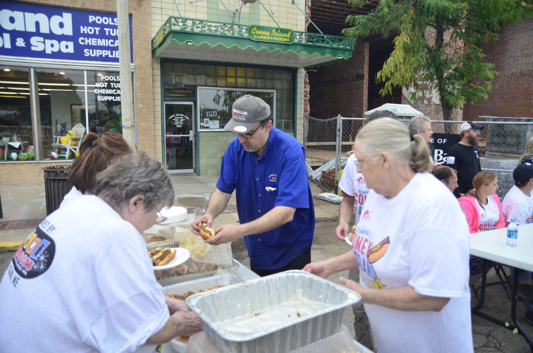 6-22-19 Coney Dog Contest (10).JPG